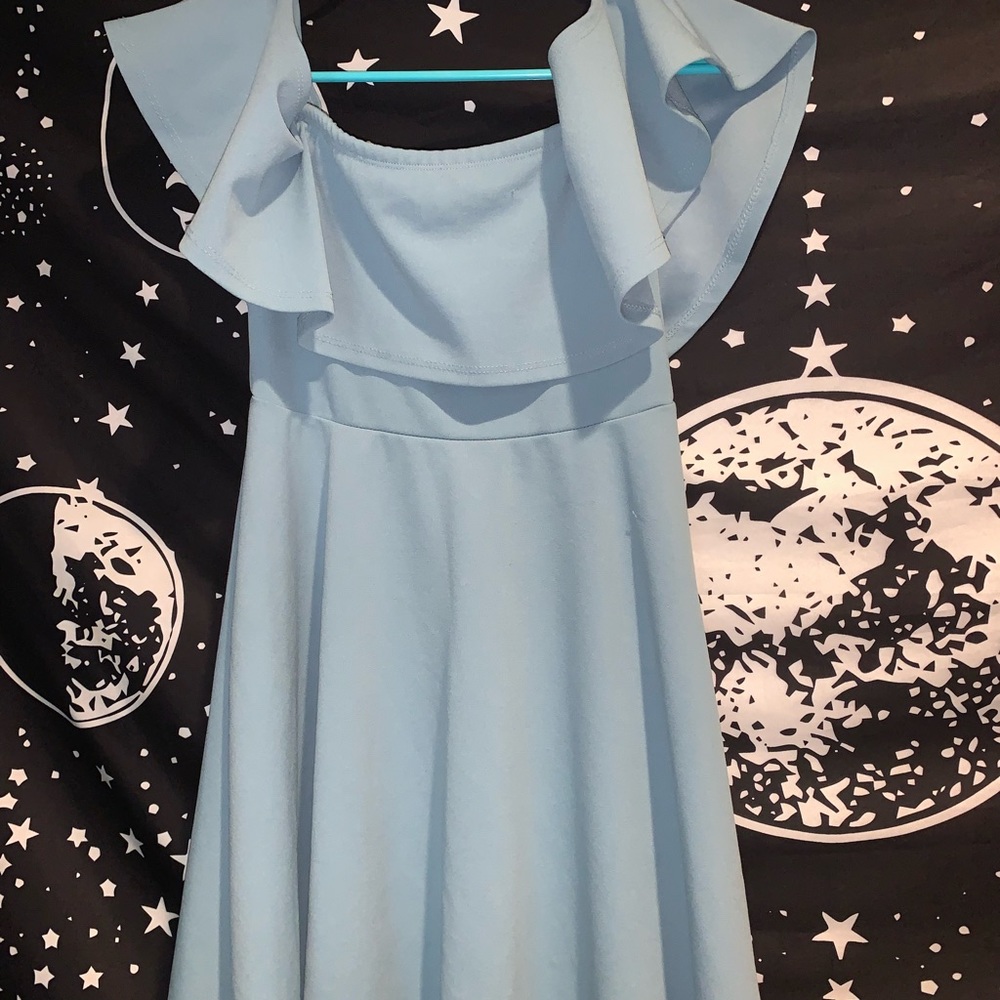 Beautiful baby blue mini maxi dress! New with no tags, It’s been work once! - Picture 3 of 3